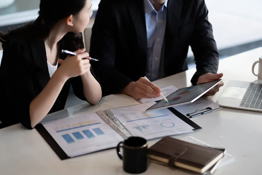 Entrepreneur presenting to investors